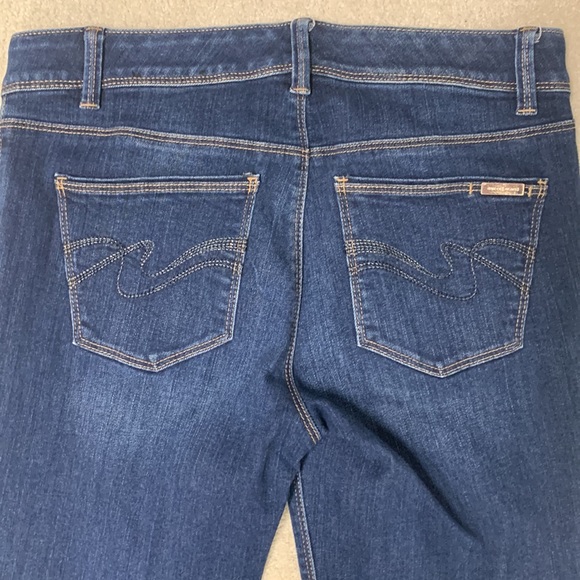 White House Black Market boot leg blue jeans - Picture 5 of 10